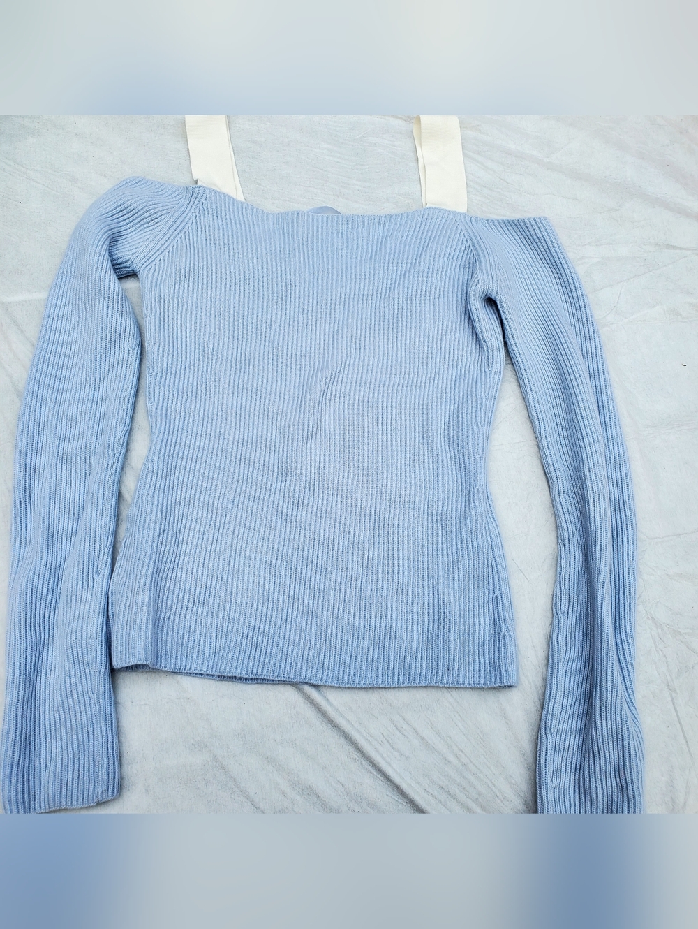 Helmut Lang Pale Blue Ribbed Cold-Shoulder Sweater with Cream Straps - Picture 4 of 7